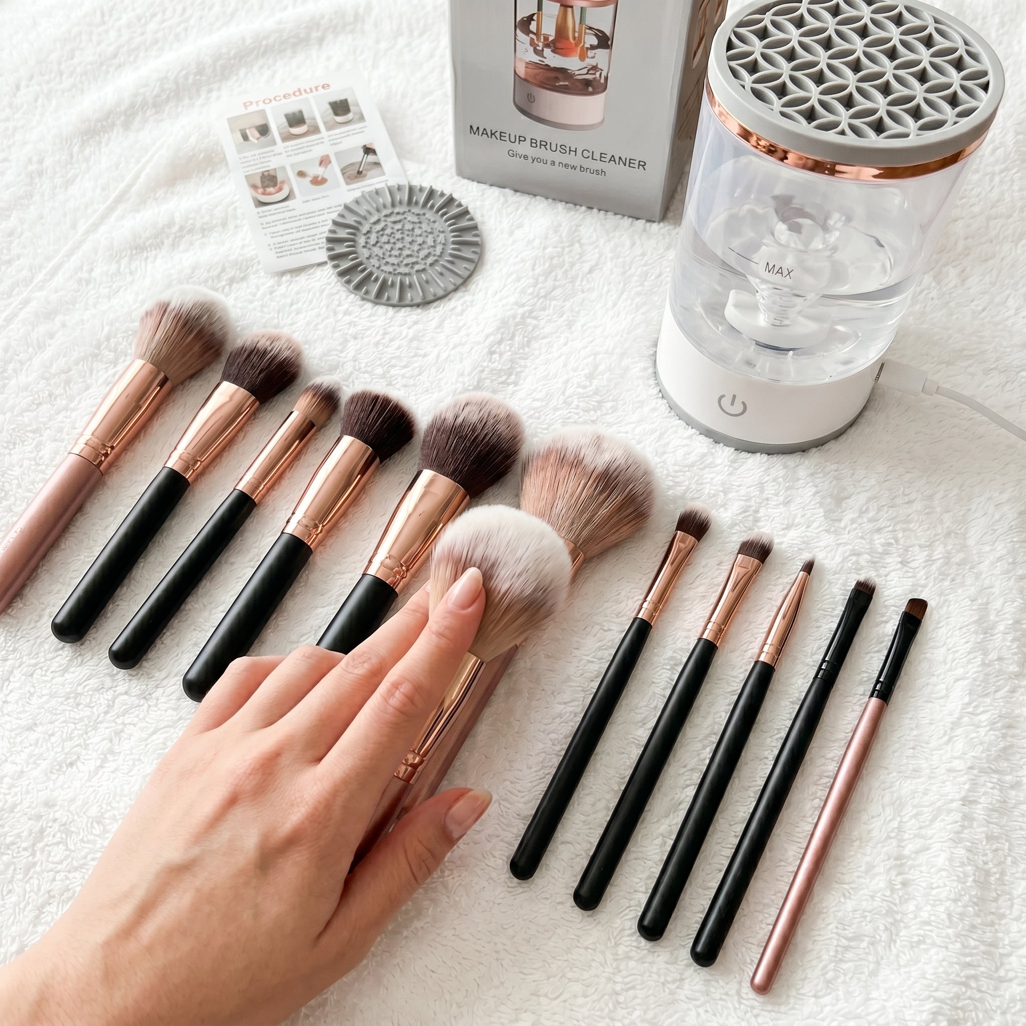 LUXIA: Estación de Limpieza Automática para Maquillaje 2 en 1.